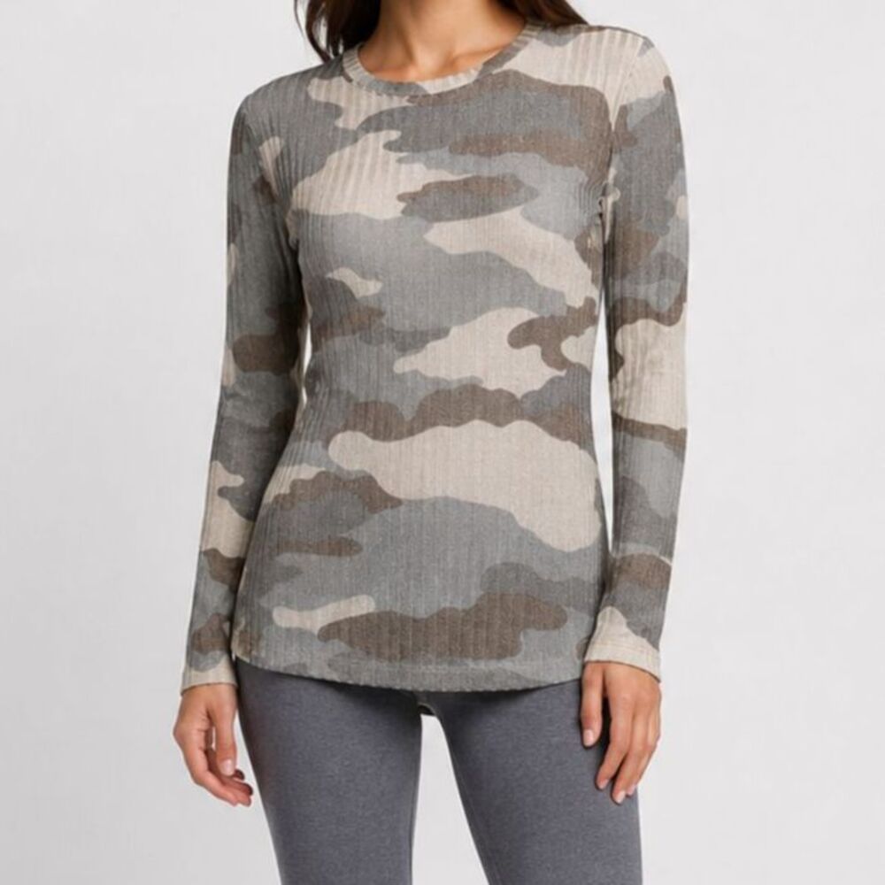Vintage DKNY Camo Ribbed Long Sleeve Top Size Small‎